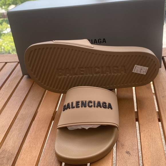 💯- New Authentic Balenciaga Logo Sport Slide Welded logotype pops in texture - Picture 12 of 17